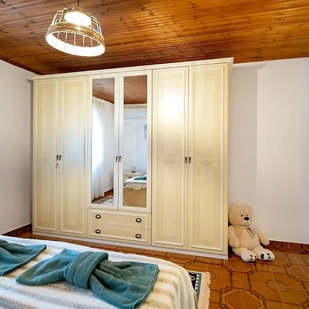 Villa Balani Široka