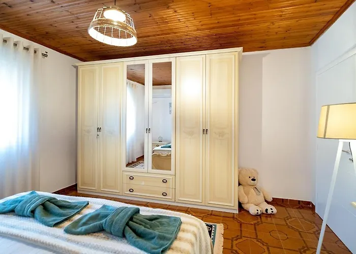 וילה Balani Široka